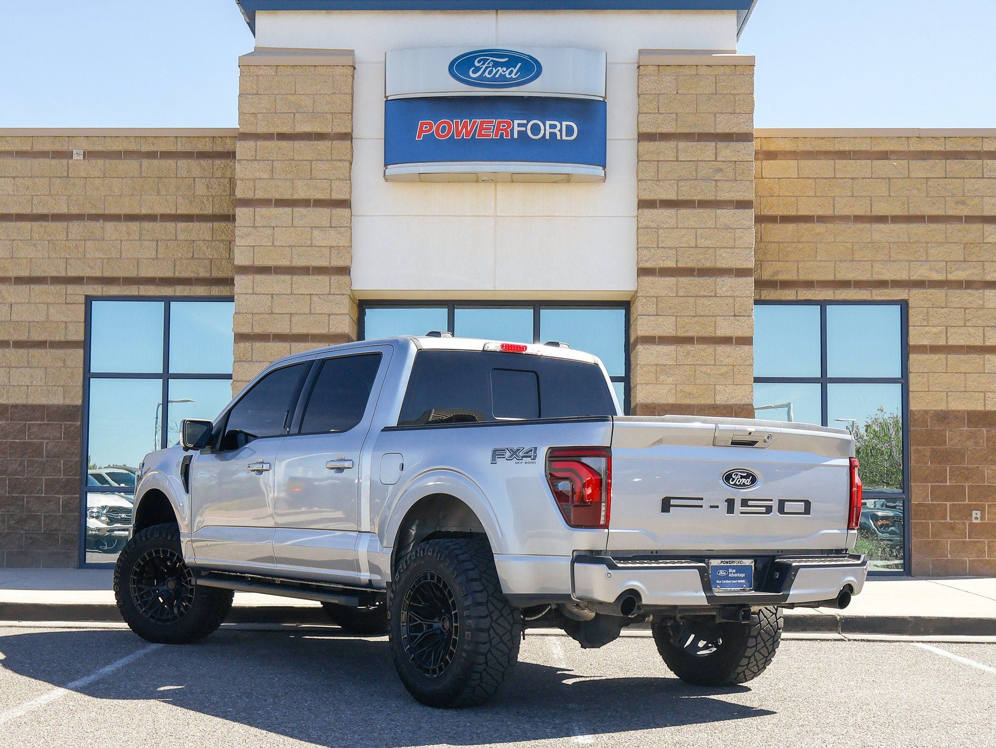 Certified 2024 Ford F150 Lariat w/ FX4 Off-Road Package AWD/4WD image 8