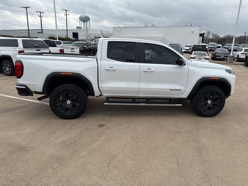 Used 2024 GMC Canyon Elevation image 8