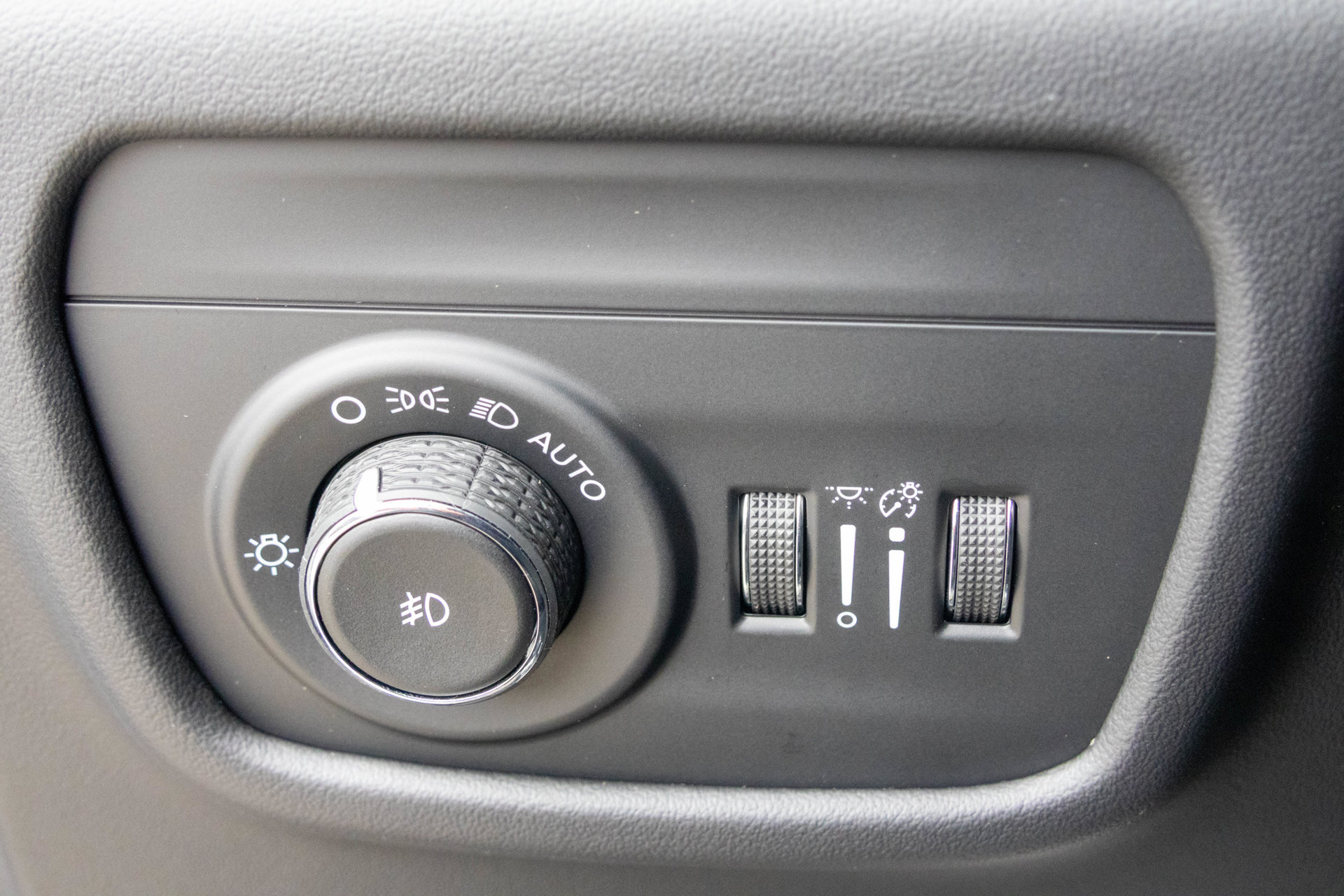 New 2027 Jeep Grand Cherokee Summit AWD/4WD image 29