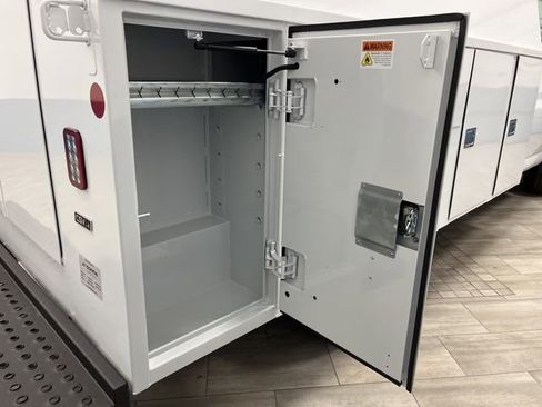 New 2025 Chevrolet Express 3500 Work Van w/ Power Convenience Package image 8