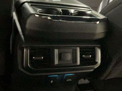 Certified 2022 Ford F150 XLT w/ Equipment Group 302A High image 18