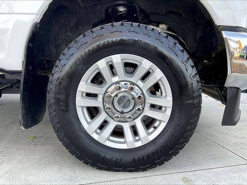 Used 2021 Ford F350 XLT w/ XLT Value Package image 21