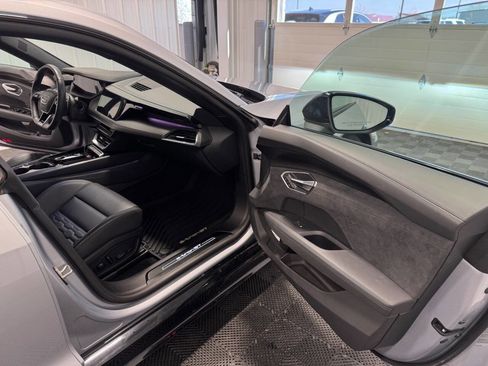 Used 2024 Audi e-tron GT Premium Plus w/ Performance Package image 24