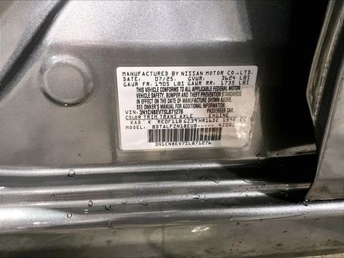 Used 2025 Nissan Versa SV w/ Trunk Package image 35