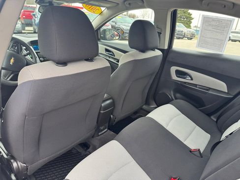 Used 2016 Chevrolet Cruze LS image 18