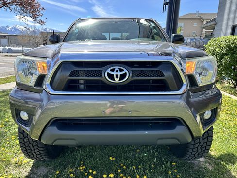 Used 2015 Toyota Tacoma 4x4 Double Cab w/ TRD Off-Road Package image 14