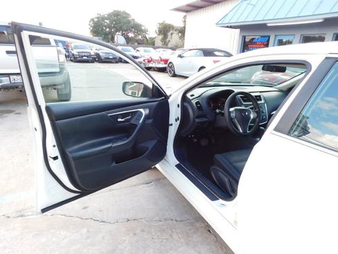 Used 2017 Nissan Altima 2.5 image 16