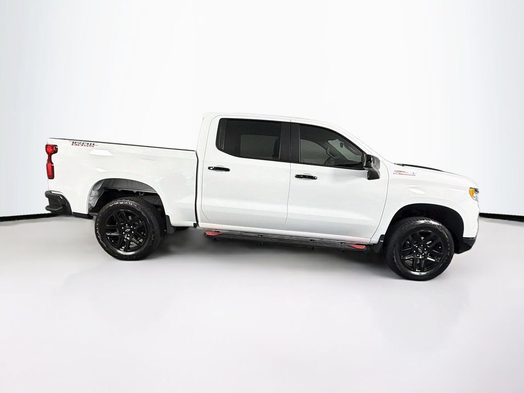 Used 2025 Chevrolet Silverado 1500 LT Trail Boss AWD/4WD image 11