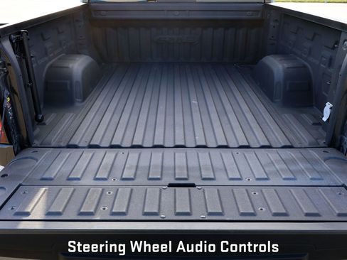 Used 2023 GMC Sierra 1500 AT4 w/ AT4 Premium Package image 11