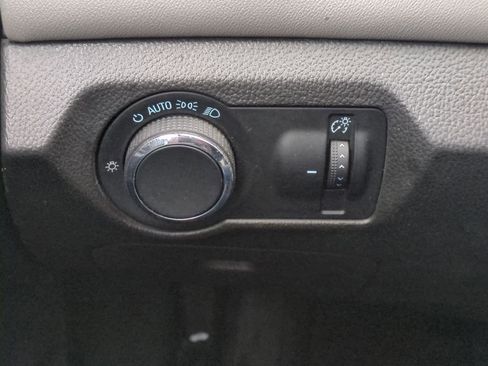 Used 2011 Chevrolet Cruze LS image 26