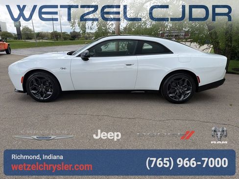New 2026 Dodge Charger R/T AWD/4WD image 4