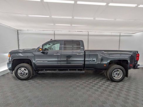 Used 2018 GMC Sierra 3500 Denali AWD/4WD image 3