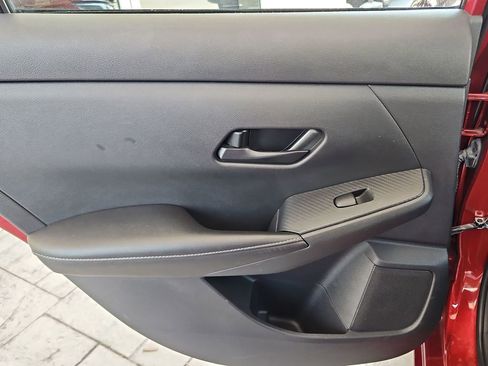 Used 2024 Nissan Sentra SV FWD image 28