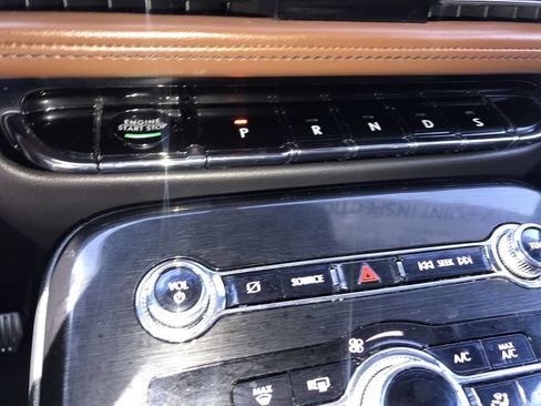 Used 2023 Lincoln Nautilus Reserve AWD/4WD image 22