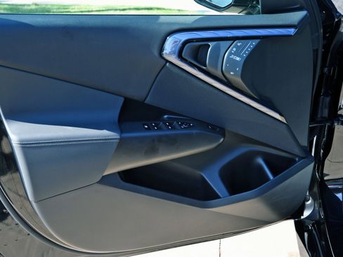 Used 2025 BMW X3 xDrive30i image 9