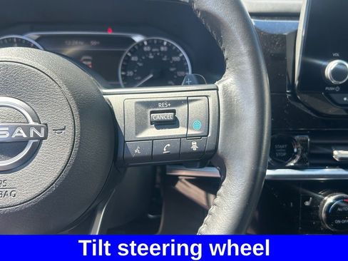 Used 2025 Nissan Pathfinder SV image 36