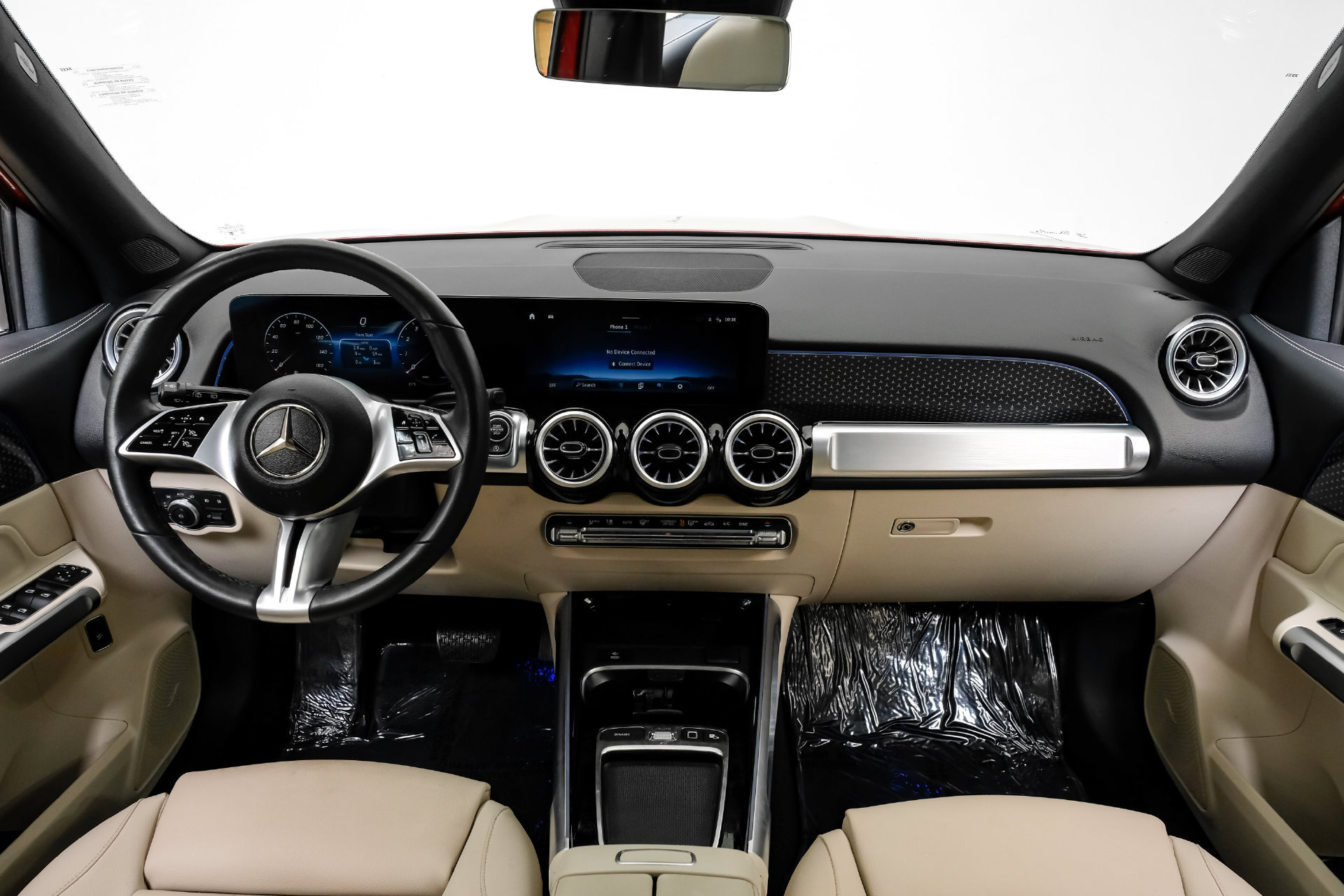 Used 2026 Mercedes-Benz GLB 250 w/ Exclusive Package image 19