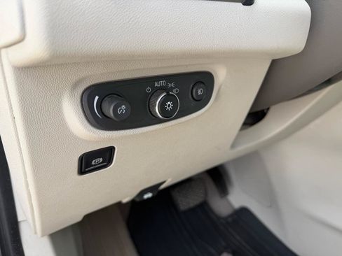Used 2018 GMC Terrain Denali w/ Advanced Safety Package AWD/4WD image 20
