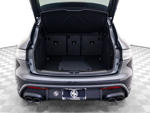 New 2026 Porsche Macan Turbo AWD/4WD image 33
