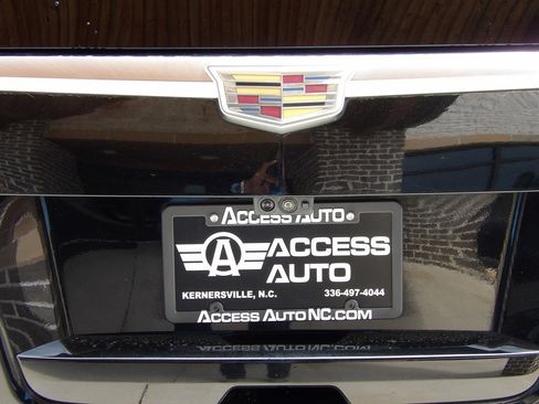 Used 2017 Cadillac Escalade ESV Luxury image 37