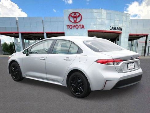 Certified 2025 Toyota Corolla LE FWD image 6