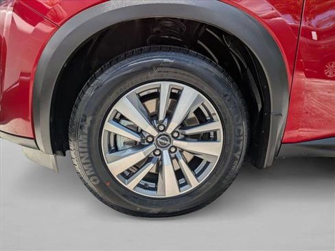 Used 2024 Nissan Pathfinder SL FWD image 25