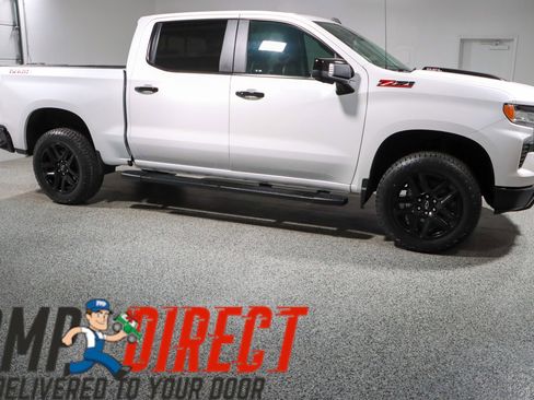 Used 2023 Chevrolet Silverado 1500 LT Trail Boss w/ LT Trail Boss Premium Package AWD/4WD image 6