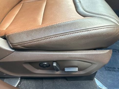 Used 2021 Ford Explorer King Ranch w/ Premium Technology Package image 24