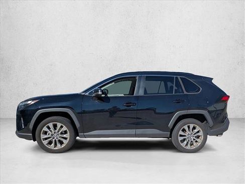 Certified 2022 Toyota RAV4 XLE Premium image 8