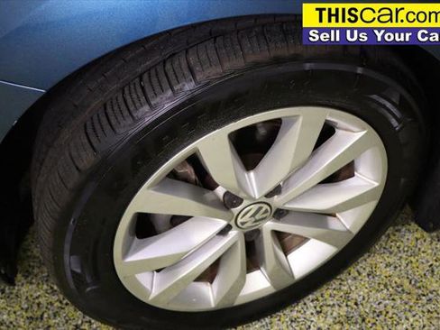 Used 2017 Volkswagen Beetle 1.8T Classic image 19