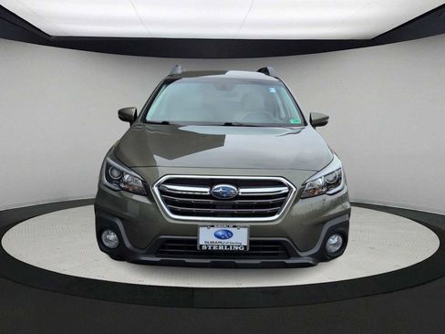Used 2018 Subaru Outback 2.5i Premium image 3