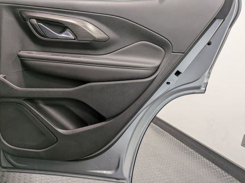 Used 2023 GMC Terrain SLE w/ Driver Convenience Package image 25