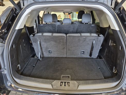 Used 2025 Ford Explorer Active RWD image 17
