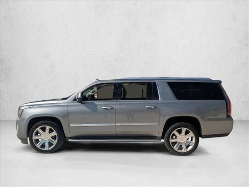 Used 2019 Cadillac Escalade ESV Luxury image 8