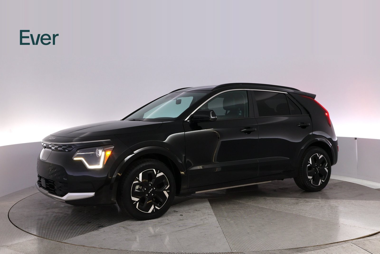 Used 2025 Kia Niro Wind w/ Wind Preserve Package FWD image 18