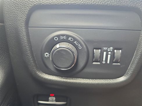 New 2025 Jeep Grand Cherokee Laredo image 27