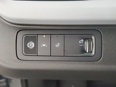 New 2027 Chevrolet Bolt LT w/ Comfort Package image 23