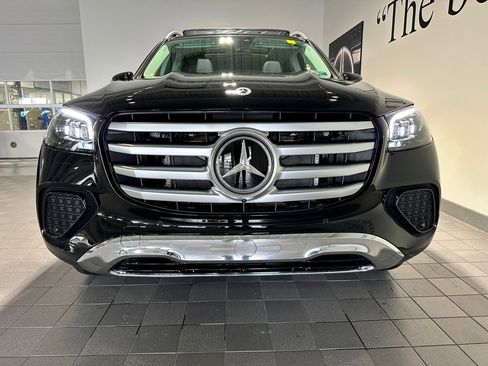 New 2026 Mercedes-Benz GLS 450 4MATIC image 2
