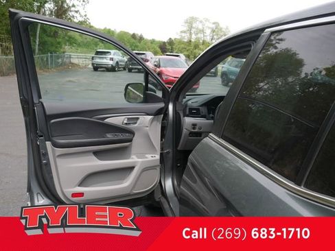 Used 2017 Honda Ridgeline RTL image 19