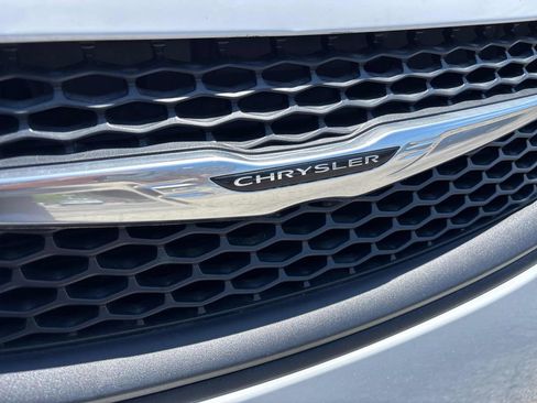 Used 2025 Chrysler Voyager LX FWD image 43