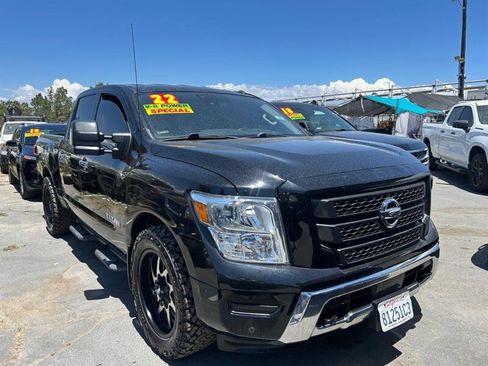 Used 2022 Nissan Titan SV RWD image 8