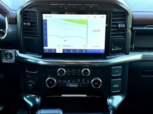 Used 2022 Ford F150 Lariat image 23