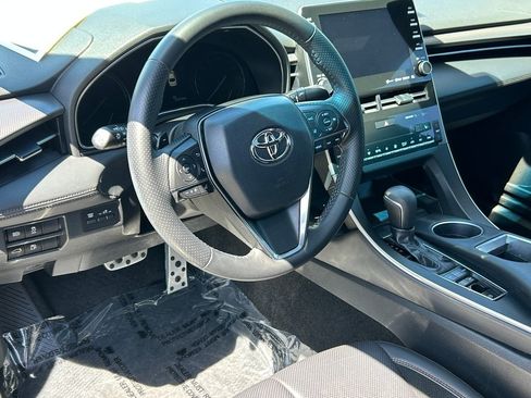 Used 2019 Toyota Avalon XSE w/ All Weather Liner Package FWD image 13