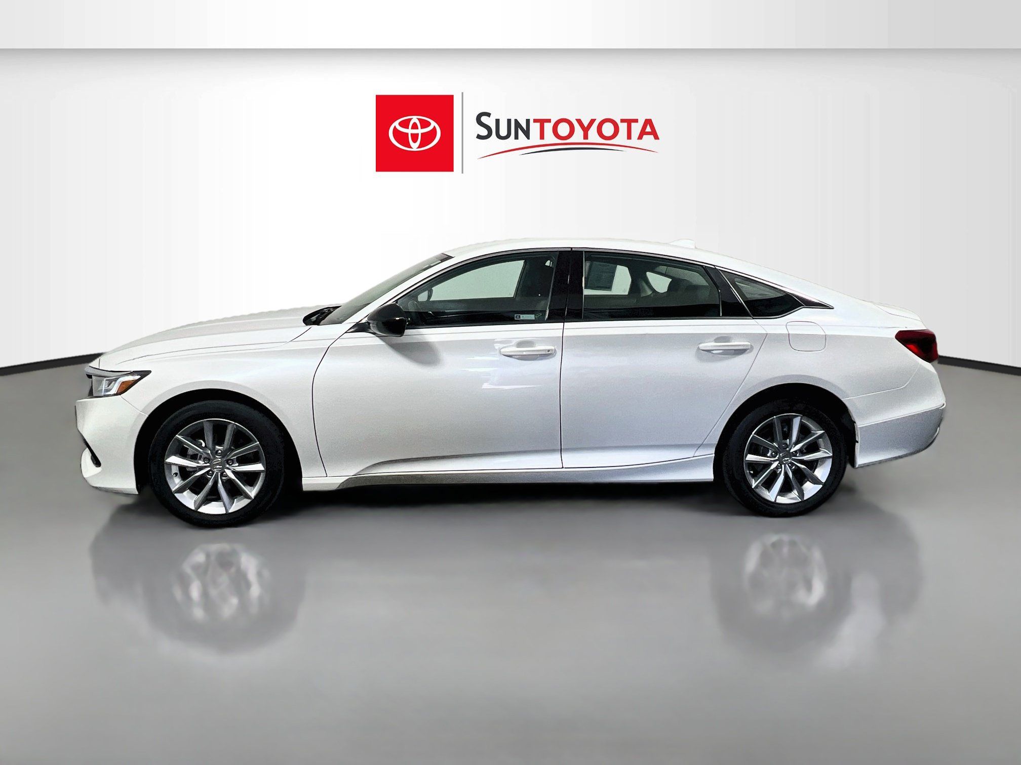 Used 2022 Honda Accord LX image 7