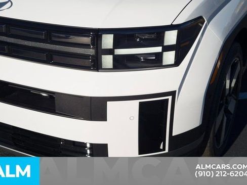 Used 2025 Hyundai Santa Fe Limited image 10