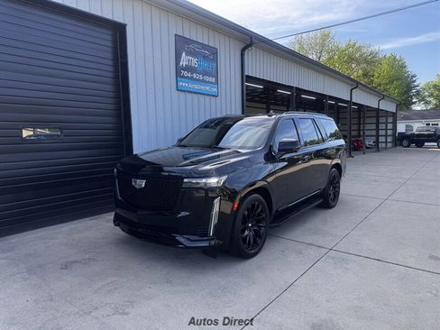 Used 2021 Cadillac Escalade Sport w/ Driver Assist Tech Package image 1