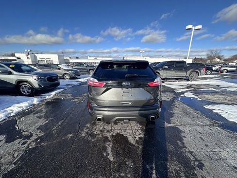 Used 2019 Ford Edge ST w/ Convenience Package image 4
