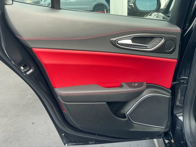 Used 2021 Alfa Romeo Giulia Quadrifoglio RWD image 36