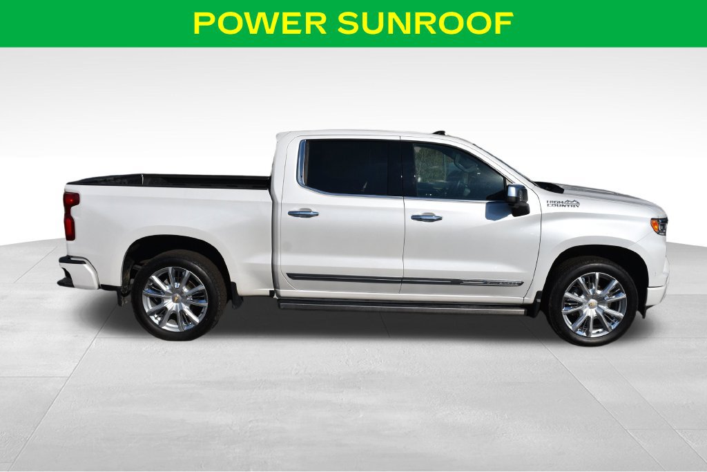 Used 2025 Chevrolet Silverado 1500 High Country AWD/4WD image 7