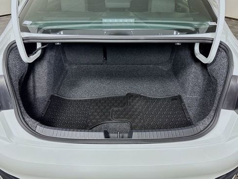 Certified 2024 Volkswagen Jetta Sport image 26